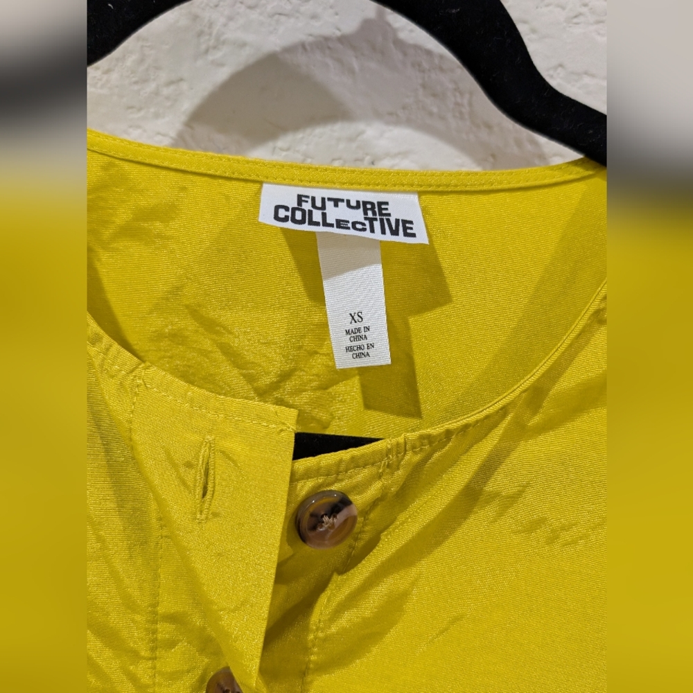 NWOT Future Collective Chartreuse Puff Sleeve Blouse XS - Picture 6 of 9
